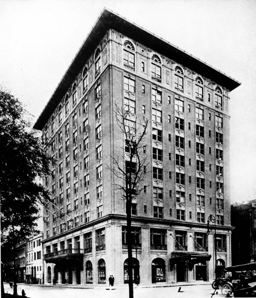 The Hotel Savannah, now the Manger Building, on Johnson Square in Savannah around 1913