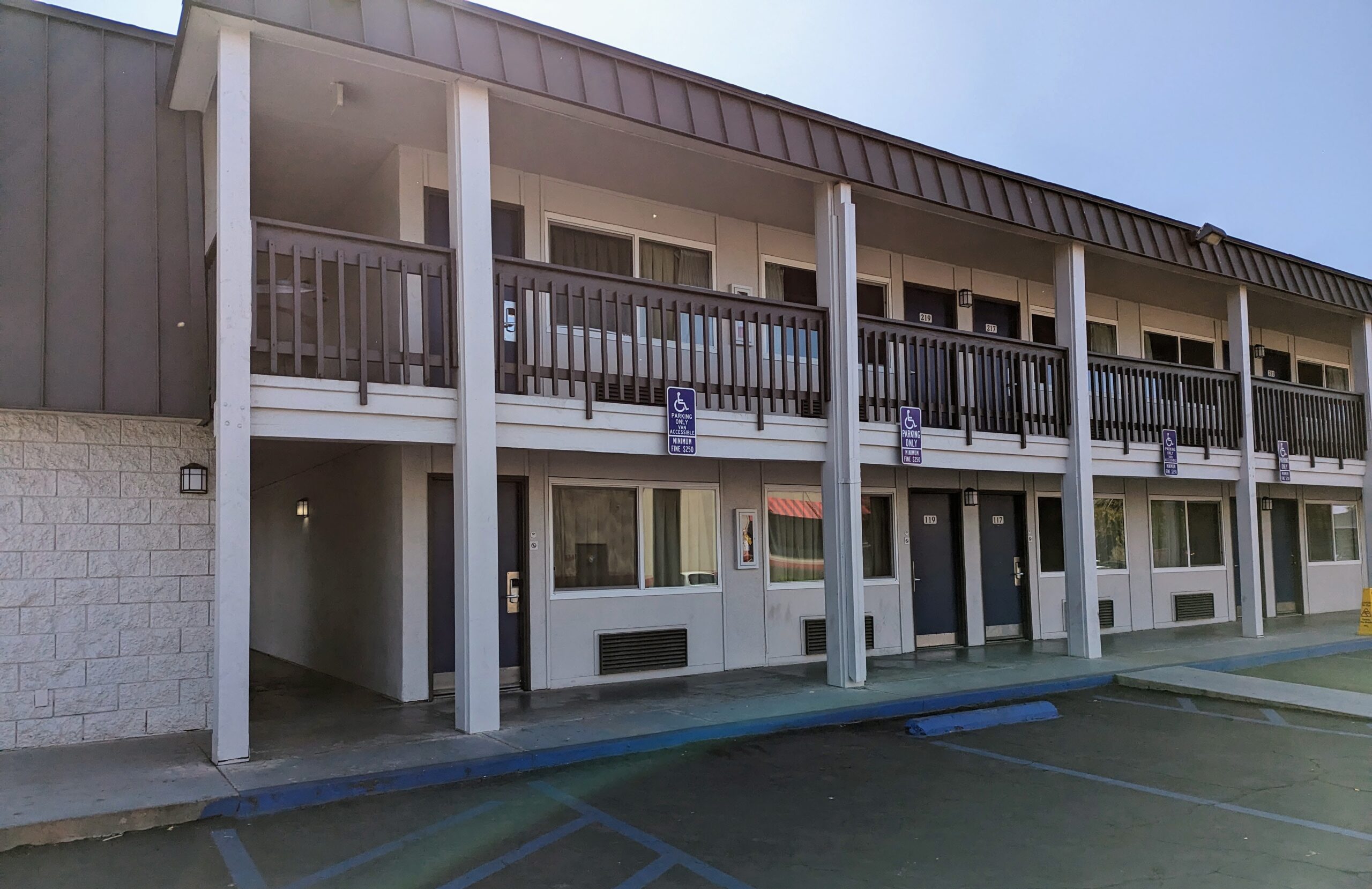 Exterior of a Motel 6 property in Claremont, California